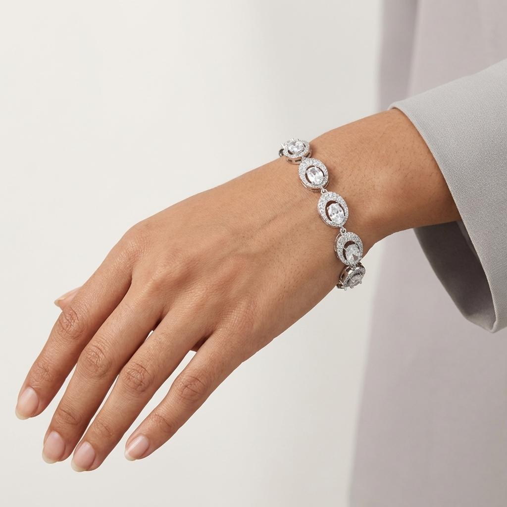 Golden Oval Halo Bracelet - Silver