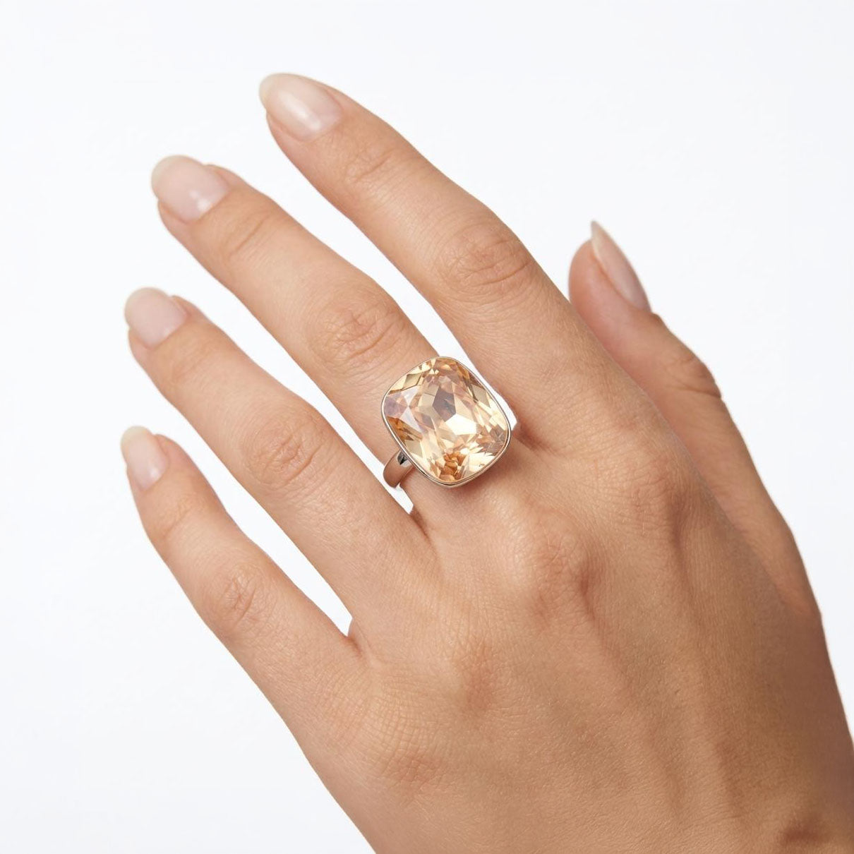 Midnight Onyx Cushion Ring - Gold